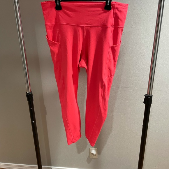 Fabletics PureLuxe - Picture 1 of 4
